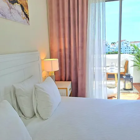 Noctua 1st Line Golf Valle 004 Apartamento Estepona